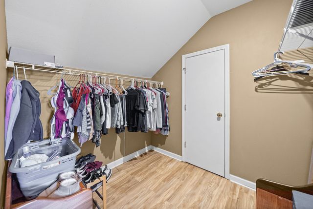 546 Christel Springs Dr, Clarksville, TN 37043