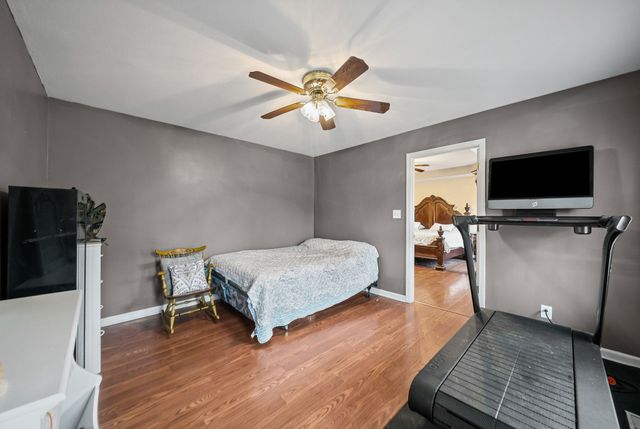 546 Christel Springs Dr, Clarksville, TN 37043