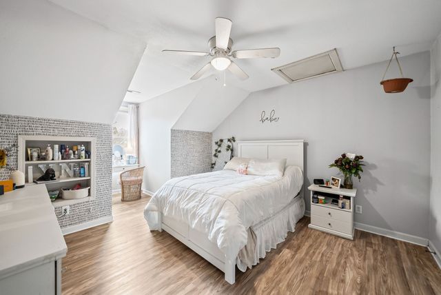 546 Christel Springs Dr, Clarksville, TN 37043