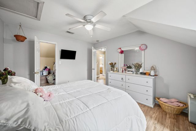 546 Christel Springs Dr, Clarksville, TN 37043