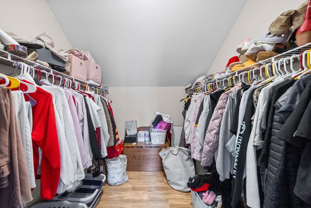 546 Christel Springs Dr, Clarksville, TN 37043