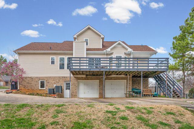 546 Christel Springs Dr, Clarksville, TN 37043