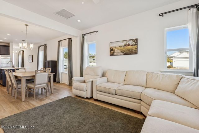 290 CREEKMORE Drive, St. Augustine, FL 32092