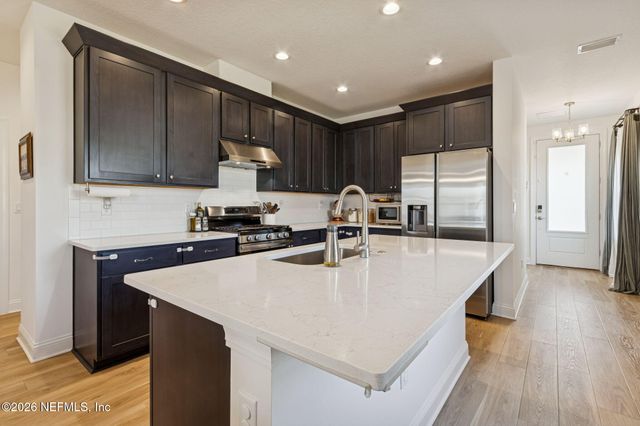 290 CREEKMORE Drive, St. Augustine, FL 32092