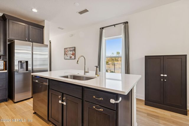 290 CREEKMORE Drive, St. Augustine, FL 32092