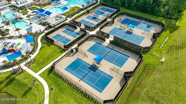 290 CREEKMORE Drive, St. Augustine, FL 32092