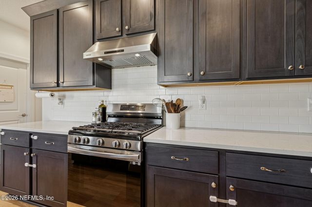 290 CREEKMORE Drive, St. Augustine, FL 32092