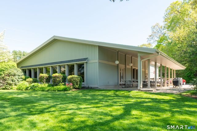 40 Hickory Hill 40, Southington, CT 06489