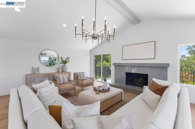 481 Montcrest Pl, Danville, CA 94526