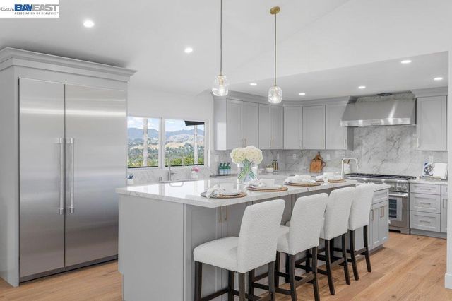 481 Montcrest Pl, Danville, CA 94526