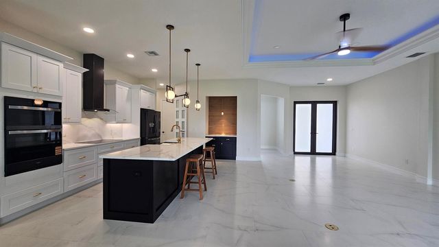 3410 NW 39th Lane, Cape Coral, FL 33993