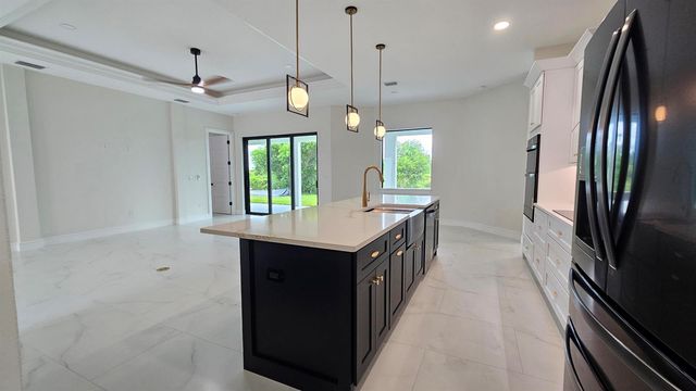 3410 NW 39th Lane, Cape Coral, FL 33993