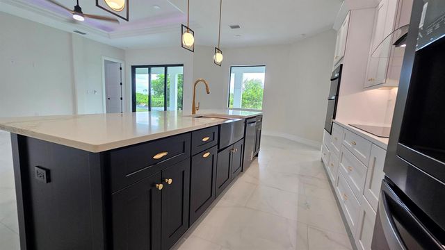 3410 NW 39th Lane, Cape Coral, FL 33993