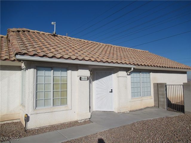 600 Sarajane Lane, Las Vegas, NV 89107
