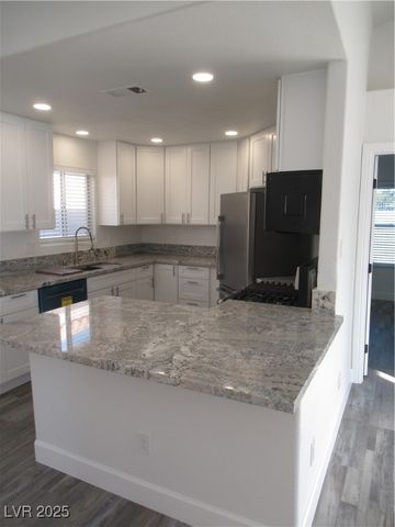 600 Sarajane Lane, Las Vegas, NV 89107