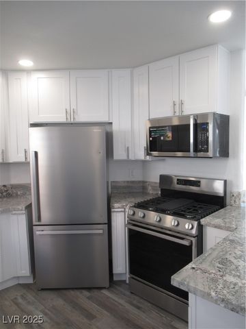 600 Sarajane Lane, Las Vegas, NV 89107