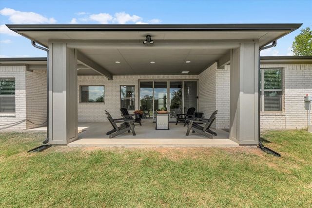 1039 Monaco Court, Springtown, TX 76082
