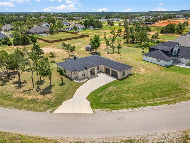 1039 Monaco Court, Springtown, TX 76082