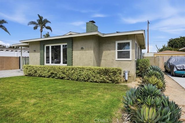 2215 N Spurgeon Street, Santa Ana, CA 92706