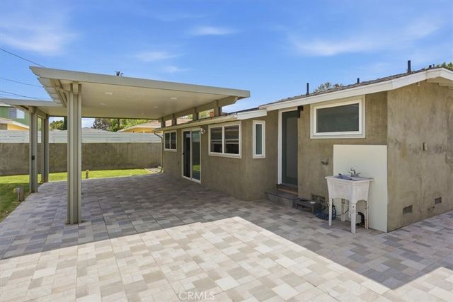 2215 N Spurgeon Street, Santa Ana, CA 92706