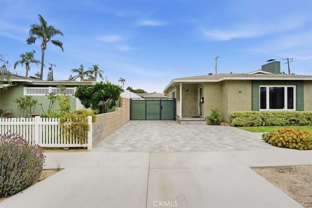 2215 N Spurgeon Street, Santa Ana, CA 92706