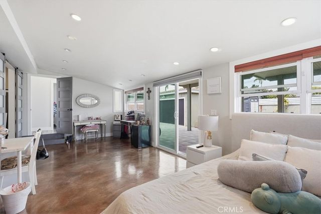 2215 N Spurgeon Street, Santa Ana, CA 92706