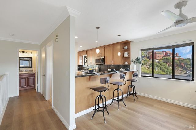 60 Marinero Cir, Tiburon, CA 94920