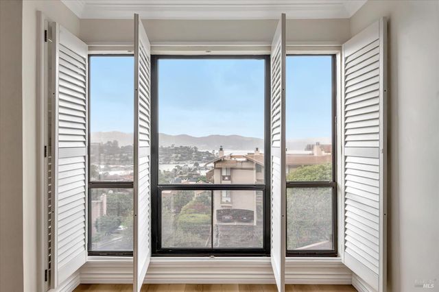 60 Marinero Cir, Tiburon, CA 94920