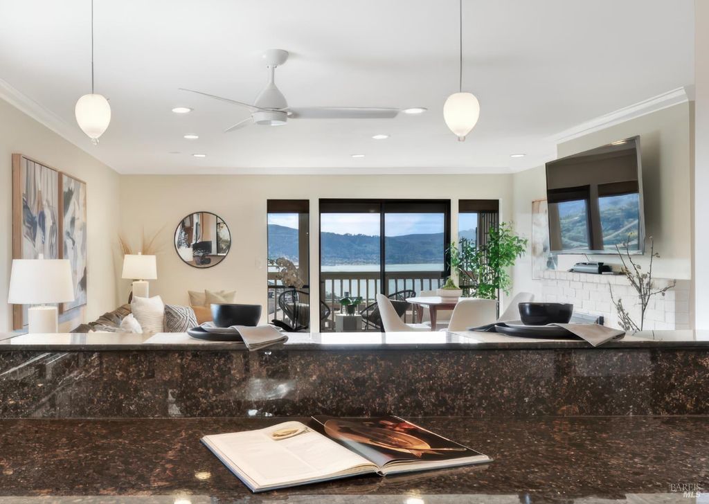 60 Marinero Cir, Tiburon, CA 94920