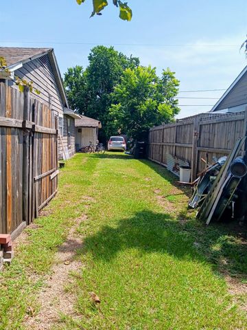 1647 Watkin Way, Houston, TX 77015