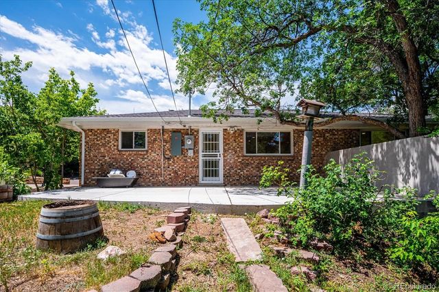 2015 Arapahoe Street, Golden, CO 80401