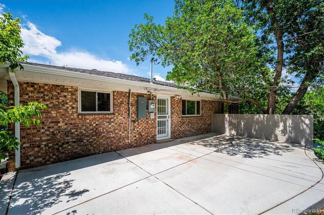 2015 Arapahoe Street, Golden, CO 80401