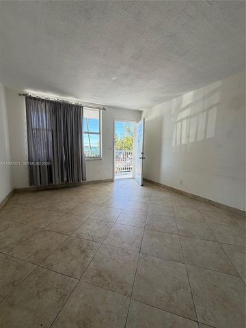 7917 West Dr 28, North Bay Village, FL 33141