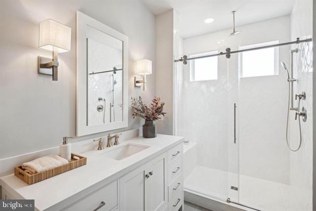 14954 DECO, Chantilly, VA 20151