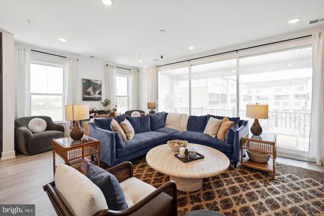 14954 DECO, Chantilly, VA 20151