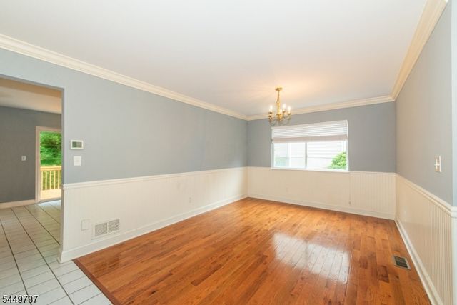 12 Pale Star Ct, Hardyston Twp., NJ 07419