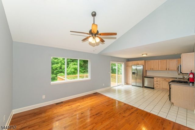 12 Pale Star Ct, Hardyston Twp., NJ 07419