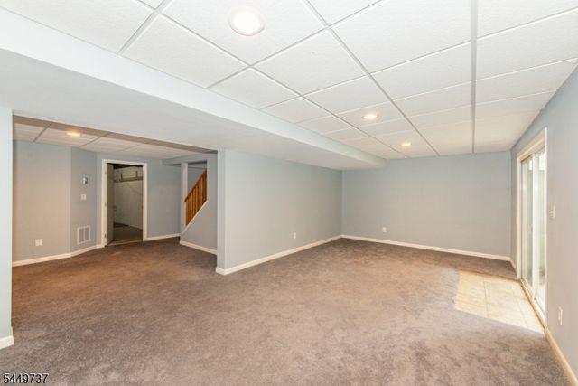 12 Pale Star Ct, Hardyston Twp., NJ 07419