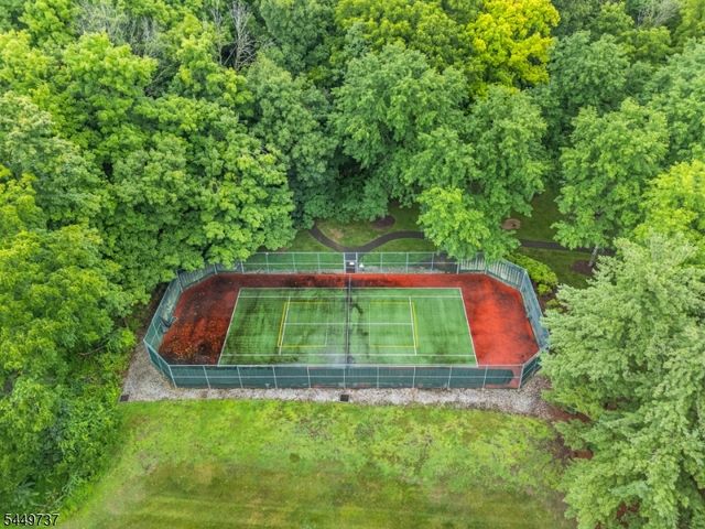 12 Pale Star Ct, Hardyston Twp., NJ 07419