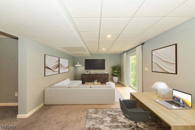 12 Pale Star Ct, Hardyston Twp., NJ 07419