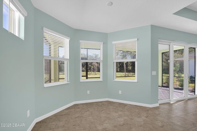 476 Hang Loose Way, Daytona Beach, FL 32124