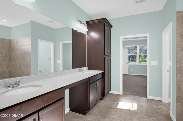 476 Hang Loose Way, Daytona Beach, FL 32124