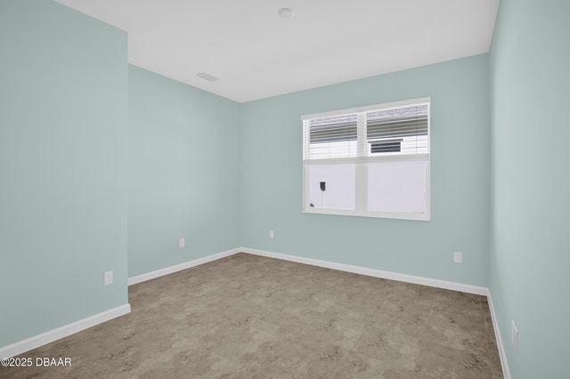 476 Hang Loose Way, Daytona Beach, FL 32124