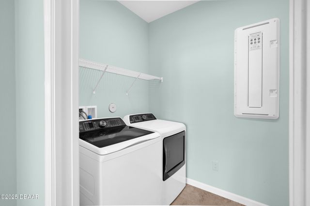 476 Hang Loose Way, Daytona Beach, FL 32124