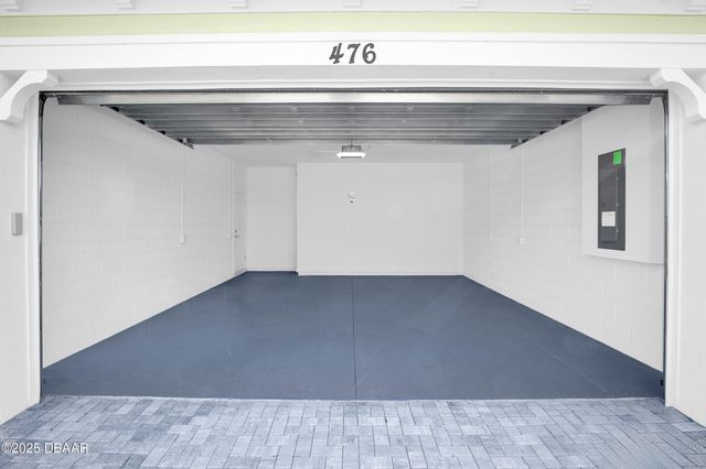 476 Hang Loose Way, Daytona Beach, FL 32124