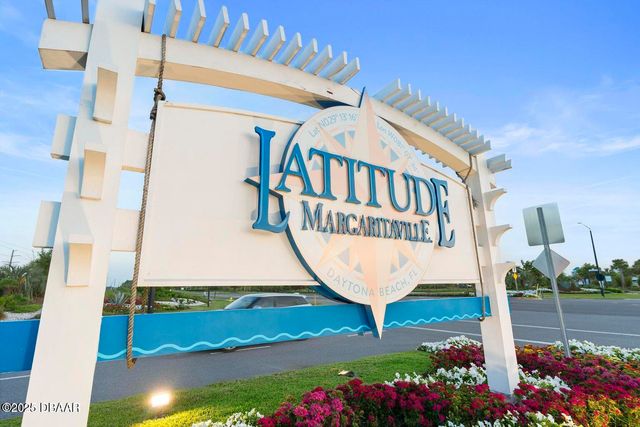 476 Hang Loose Way, Daytona Beach, FL 32124