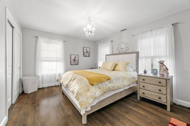 11 Osborne Hill Rd, Salem, MA 01970