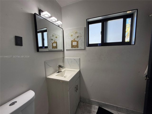 1241 NW 196th St, Miami Gardens, FL 33169