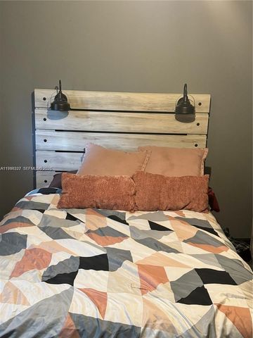 1241 NW 196th St, Miami Gardens, FL 33169