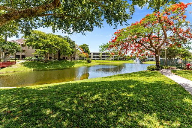 1745 Palm Cove Boulevard 3-305, Delray Beach, FL 33445